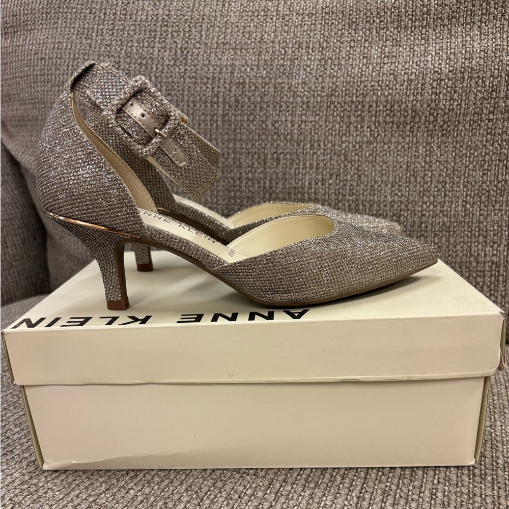 Anne Klein iFlex Sparkly Ankle Strap Heels – Size 7